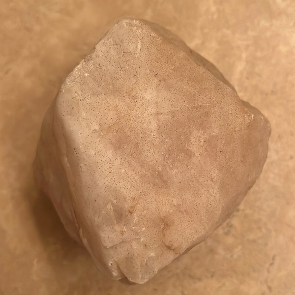 Rose quartz stone in the raw - Picture 7 of 16